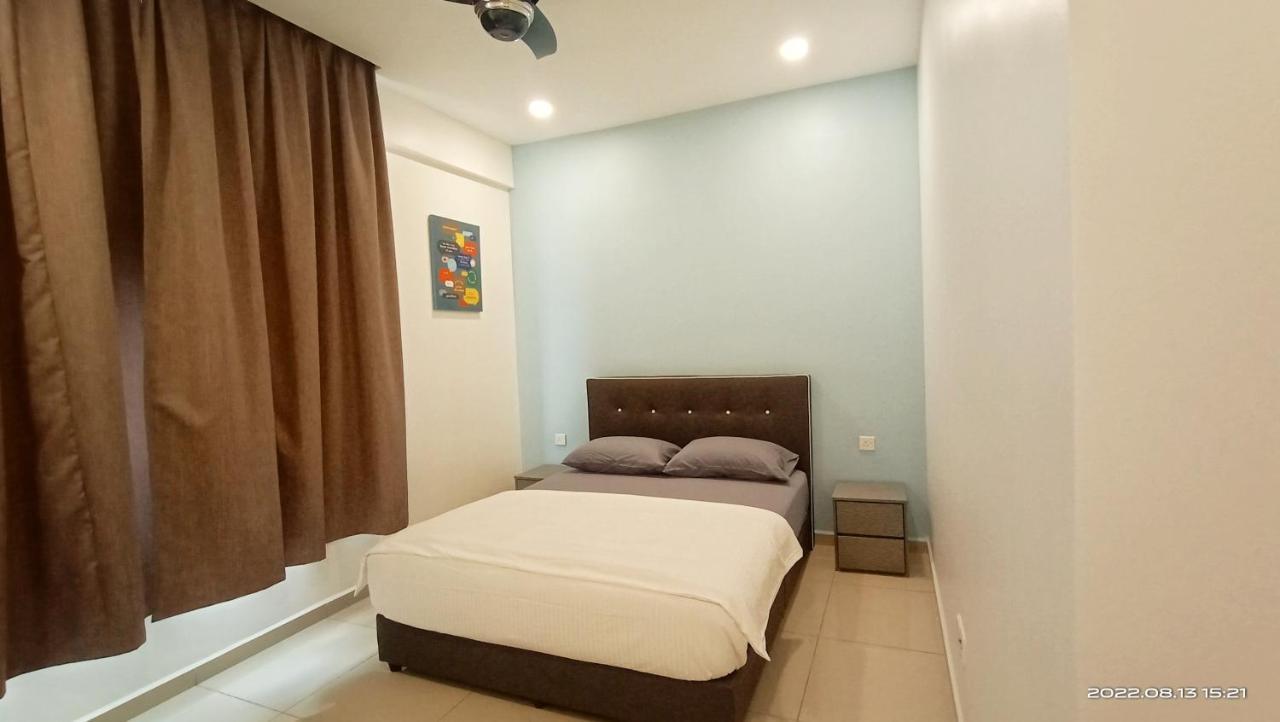 Appartamento Austin @ Novo 8 Malacca Esterno foto