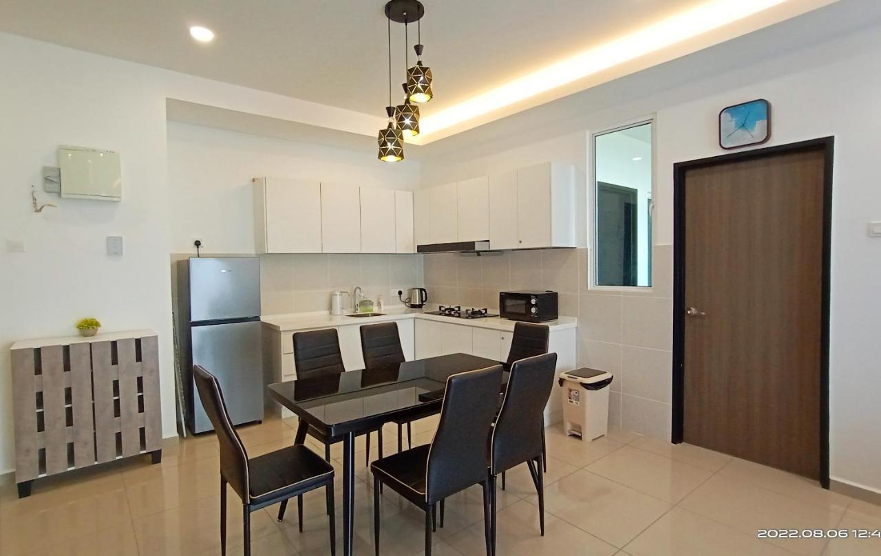 Appartamento Austin @ Novo 8 Malacca Esterno foto