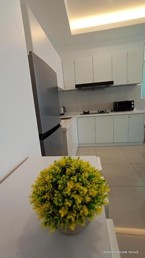 Appartamento Austin @ Novo 8 Malacca Esterno foto