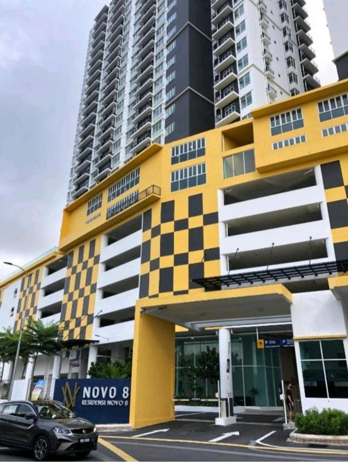 Appartamento Austin @ Novo 8 Malacca Esterno foto