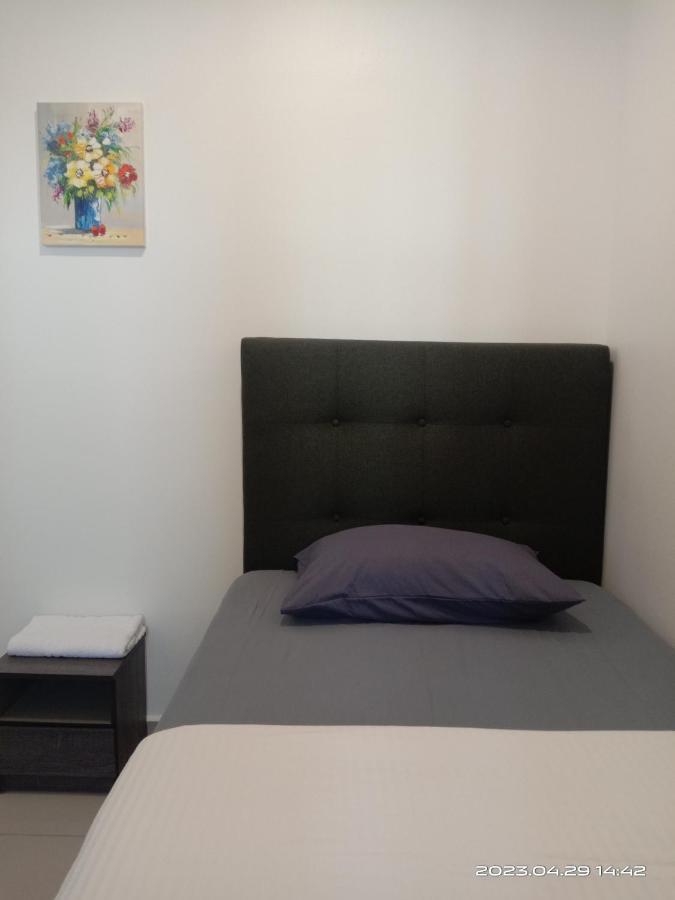 Appartamento Austin @ Novo 8 Malacca Esterno foto