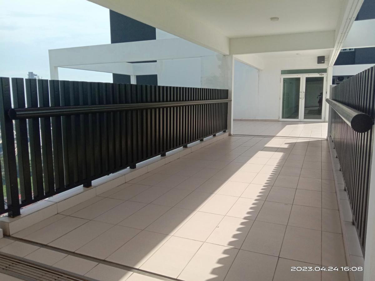 Appartamento Austin @ Novo 8 Malacca Esterno foto